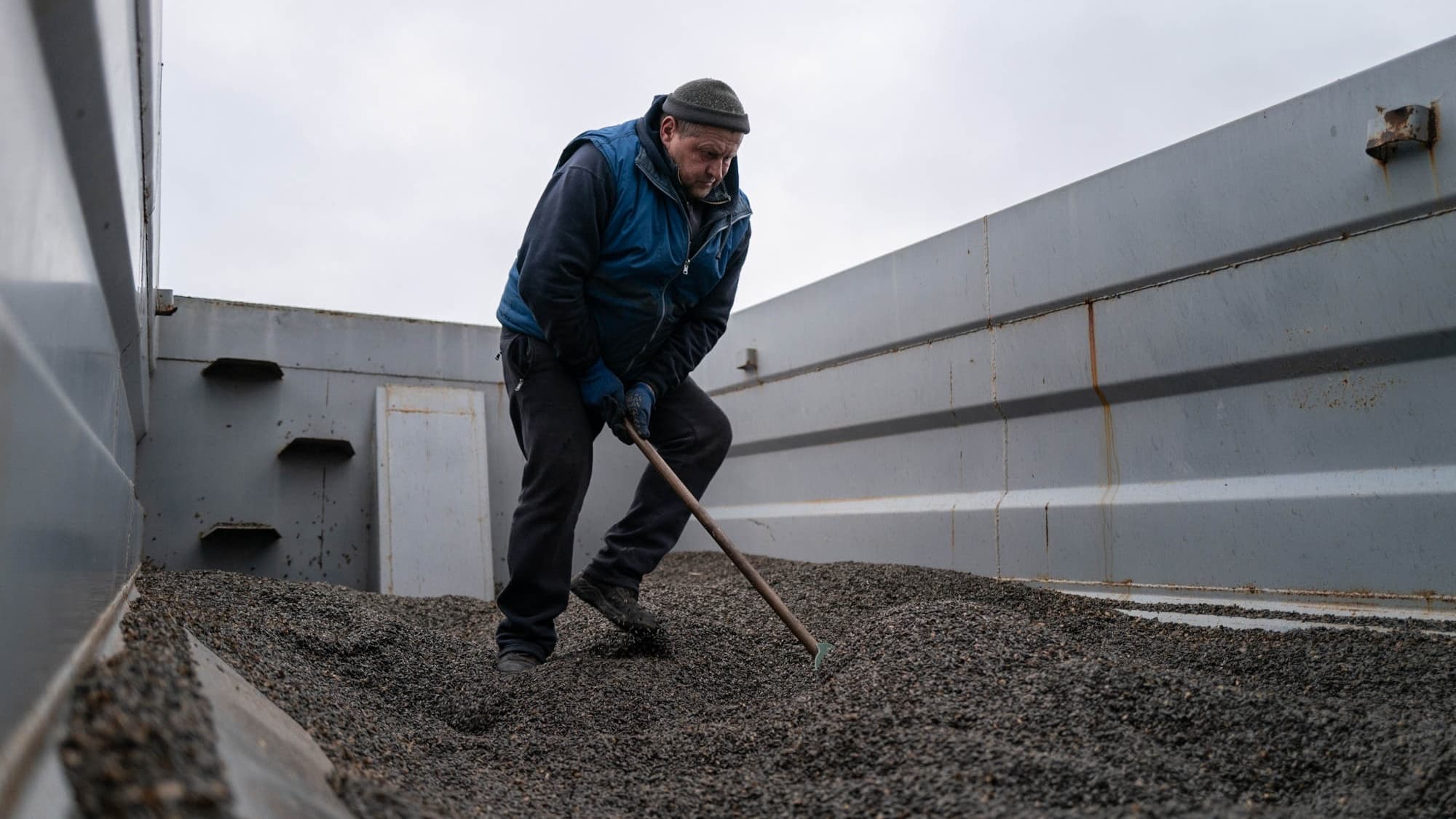 Cover Image for In Ukraine, grain shortages reverberate beyond borders