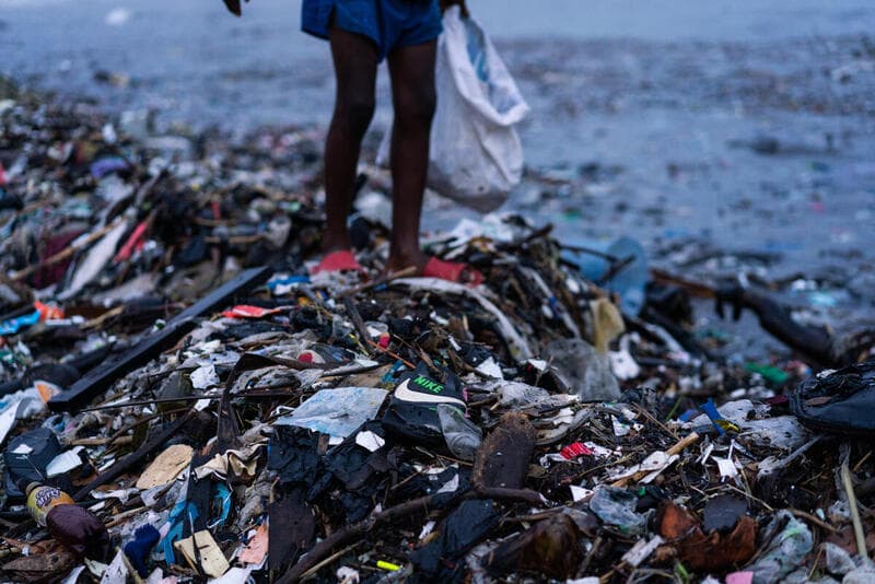 Cover Image for Can reviving local fashion solutions heal Ghana’s textile waste crisis?